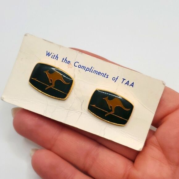 Trans-Australia Airlines | Vintage Kangaroo Stokes Cufflinks - Picture 1 of 6